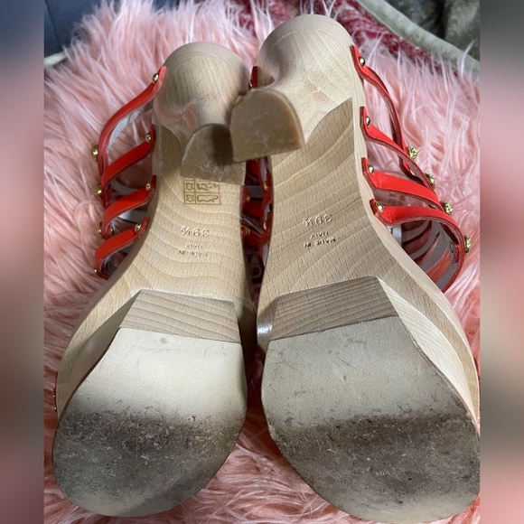 Versace, heels, caged heels, Euro 39 1/2 - Picture 6 of 10